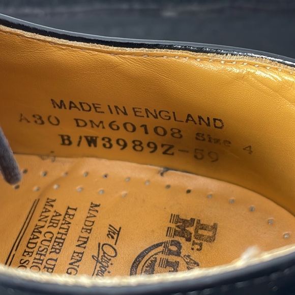 VINTAGE DR. MARTENS Black White Leather Wingtip Oxfords Made in England - Picture 10 of 13